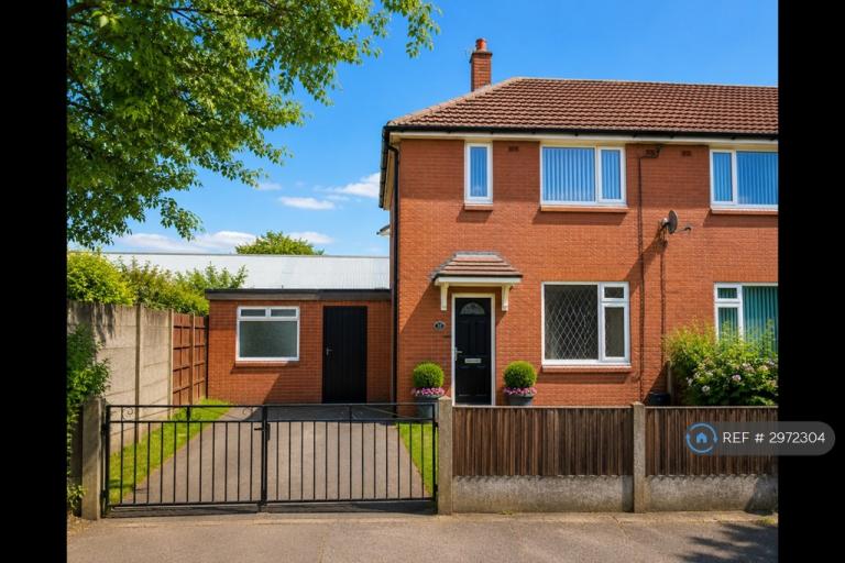 2 bedroom house in Howard St, Wigan, WN5 (2 bed) (#2972304)