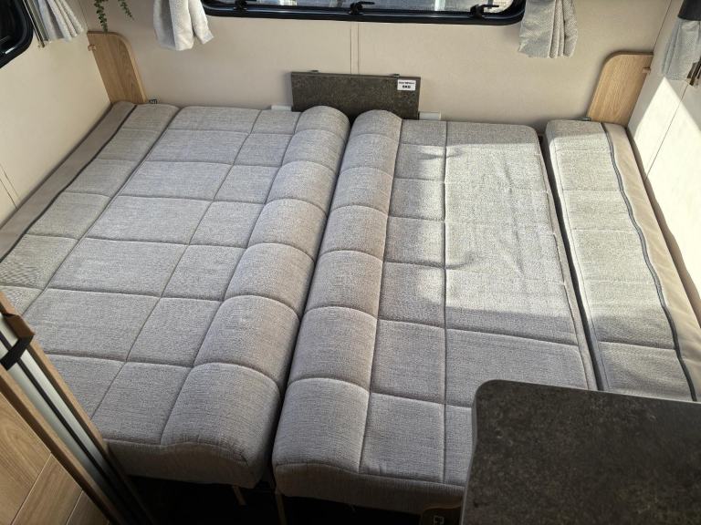 Elddis Autoquest 196 2019 6 Berth 6 Belt Rear Lounge Motorhome for sale