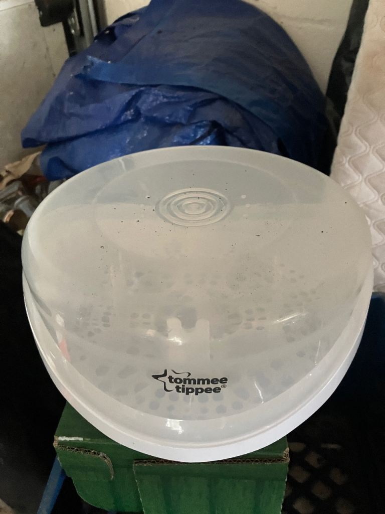 Microwave bottle steriliser and bottles