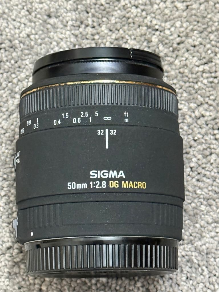 Sigma 50mm 1:2.8  DG Macro Lens for Canon Cameras
