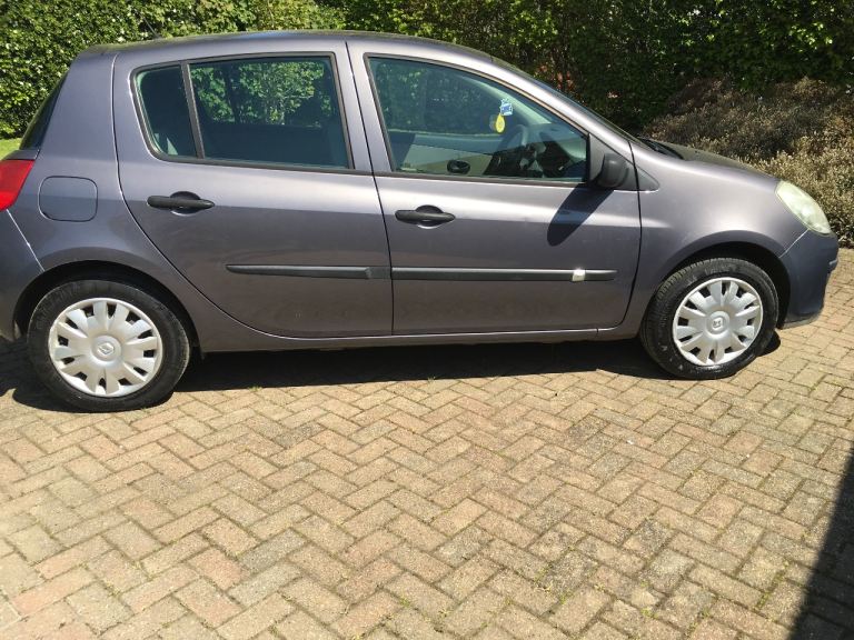 Renault Clio 1.6 Petrol auto blue 70k 