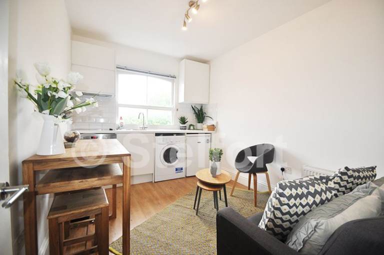 image for 1 bedroom flat in Hornsey Road, London N19