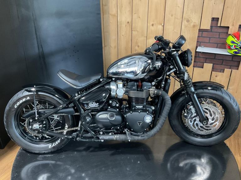 Triumph Bobber Chrome Bonneville 2023 and 1600 Miles! EXTRAS! FREE UK DELIVERY! 