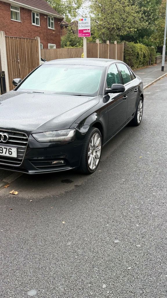 Audi, A4, Saloon, 2013, Manual, 1968 (cc), 4 doors