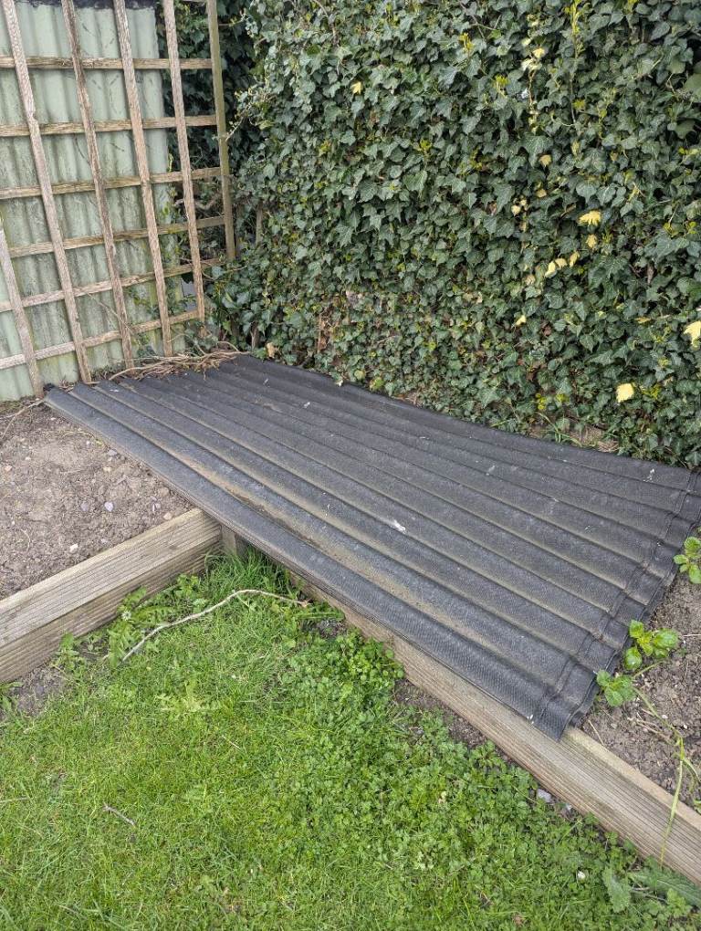 Onduline Black Bitumen Corrugated Roof Sheet - 950 x 2000 x 3mm