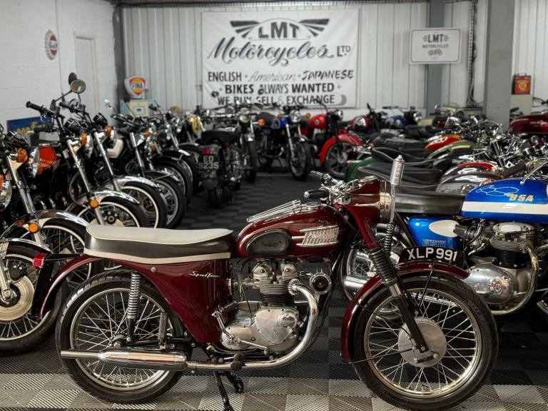 1960 triumph 5ta 500 twin, outstanding condition, Px welcome 