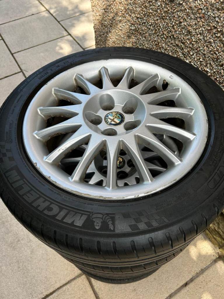 Alfa Romeo GTV multi spoke alloys with tyres x 4