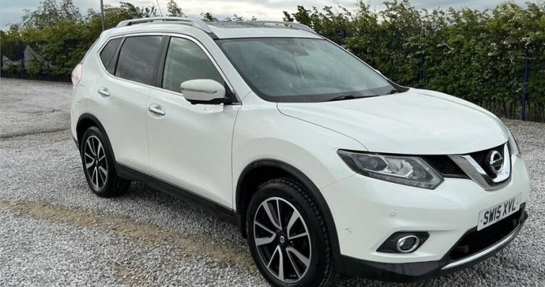 2015 Nissan X-Trail 1.6 dCi Tekna 5dr 4WD ++ PANROOF / NAV / CAMERA / LEATHER / 7 SERVICES ++ EST...