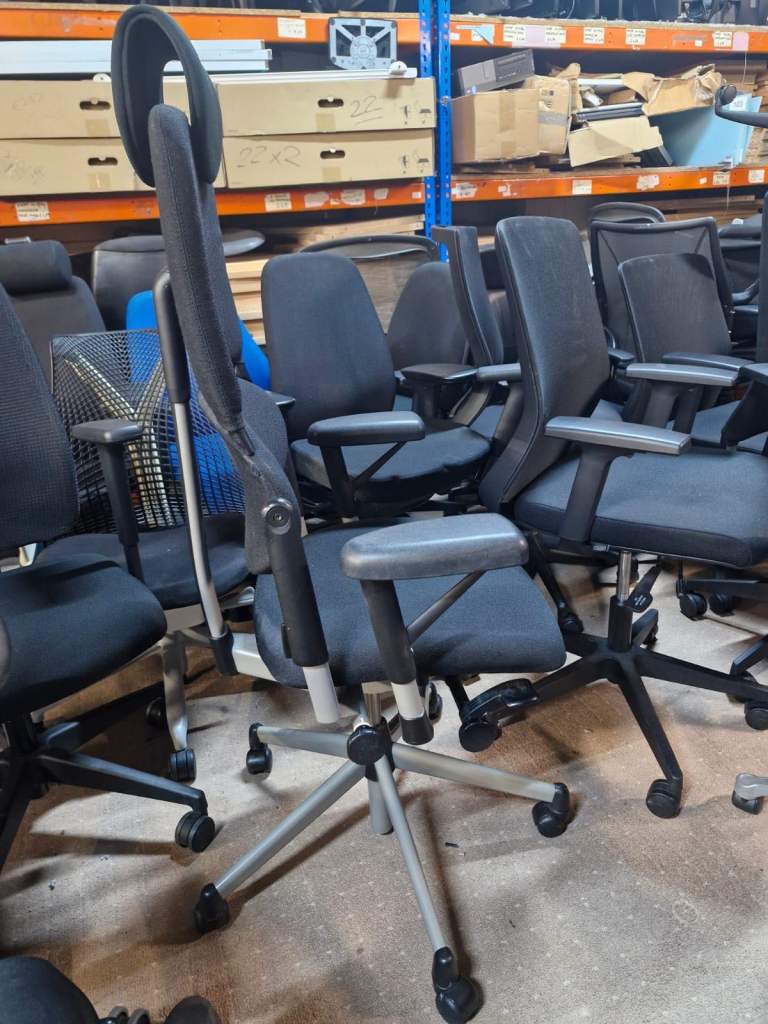 Available All branded chairs for sale 