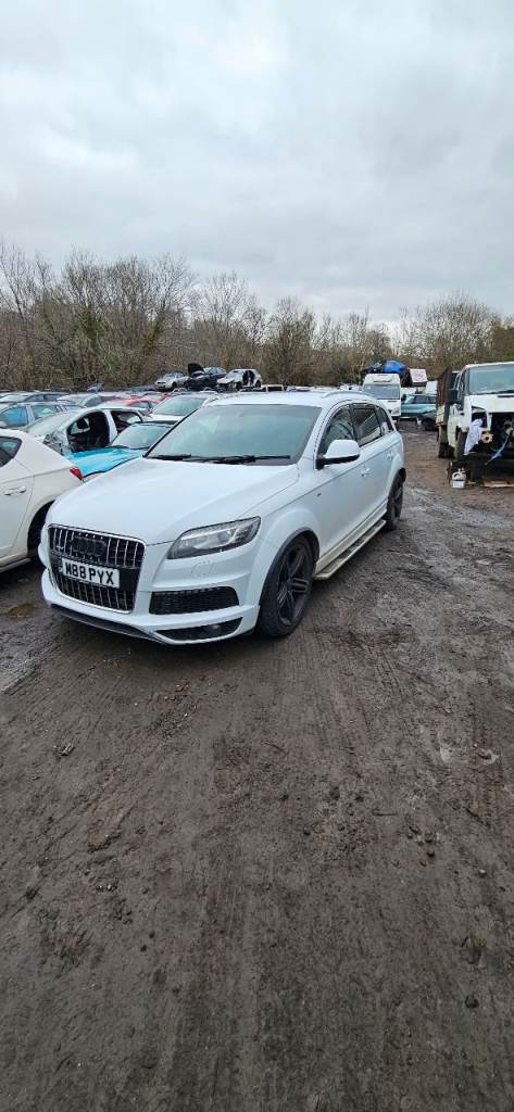 Audi q7 13 plate breaking 