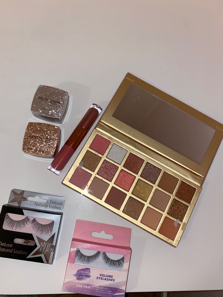 Makeup Revolution & Accessories Bundle - Eyeshadow Palette, Lashes & More