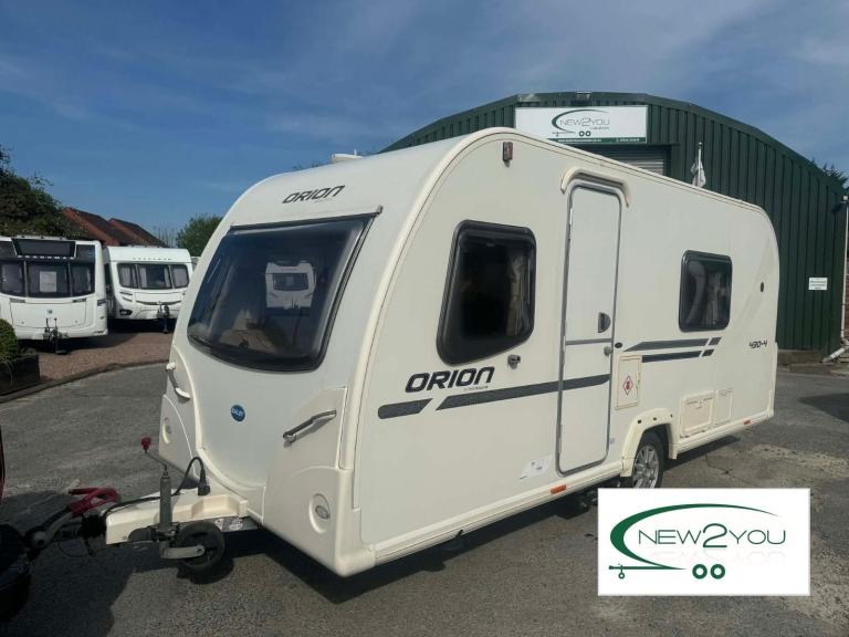 2011 Bailey Orion 430-4 4 Berth LIGHTWEIGHT FIXED BED Caravan - STOCK NO H068