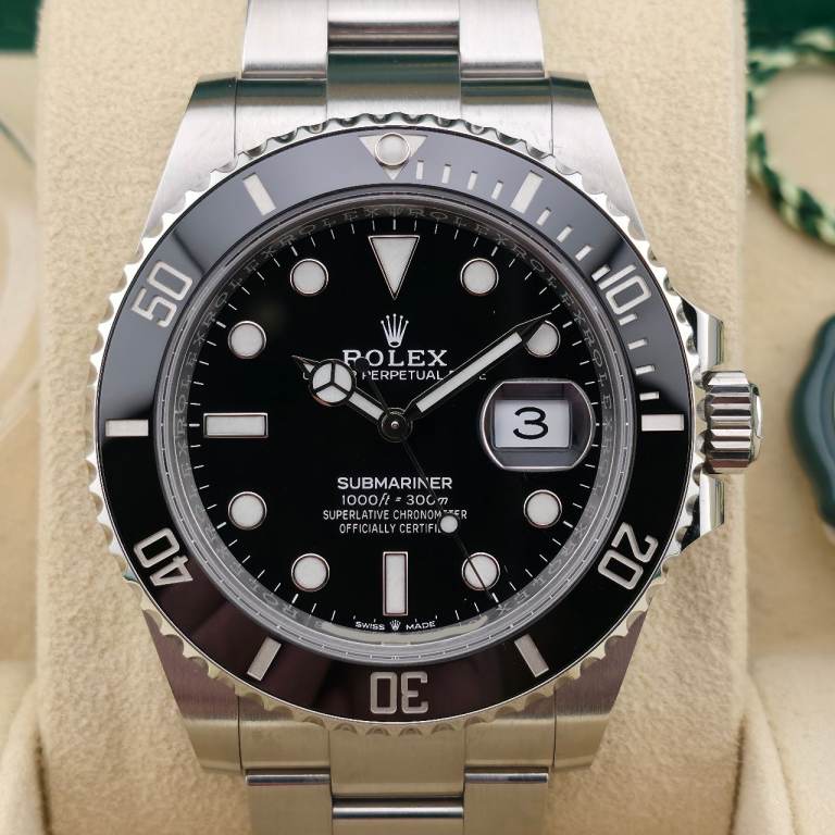 Rolex Submariner Date 126610LN – 2021, Full Set, Excellent Condition