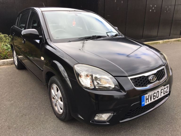 KIA RIO 1.4 / ONE OWNER CAR / MOT / ULEZ FREE  / 5 DOOR HATCHBACK / BLACK