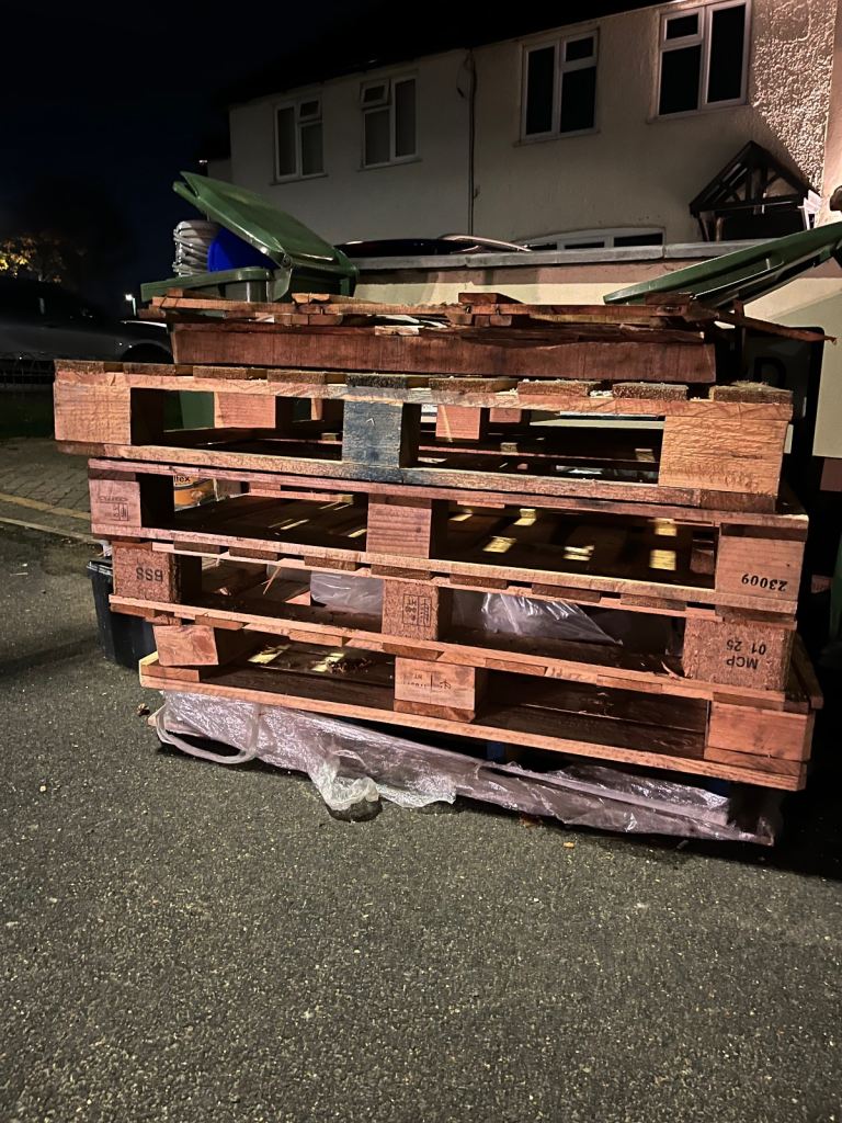 image for Wooden Pallets 