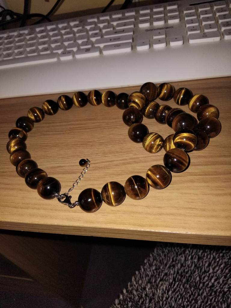 Costume jewellery  4 pieces