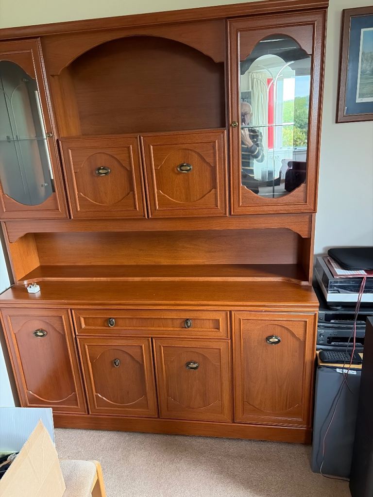 Wall unit / Display Cabinet