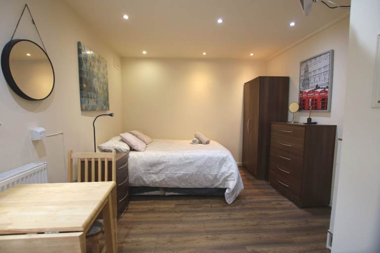 Studio Flat Available To Rent On Ashmore Road, W9