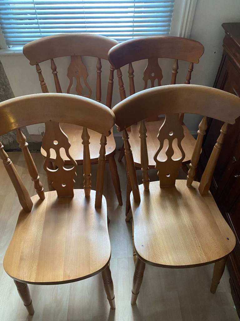 Dining Chairs - set of 4 solid pine chairs