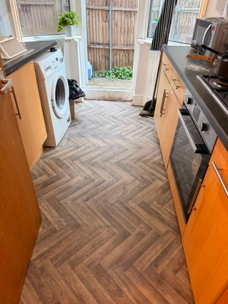 2 bed flat in Walthamstow near Leyton Leytonstone
