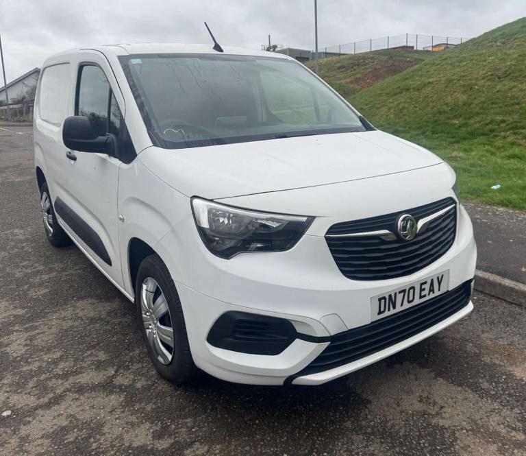 2020 Vauxhall Combo 1.5 Combo 2300 Sportive S/S Panel Van Diesel Manual