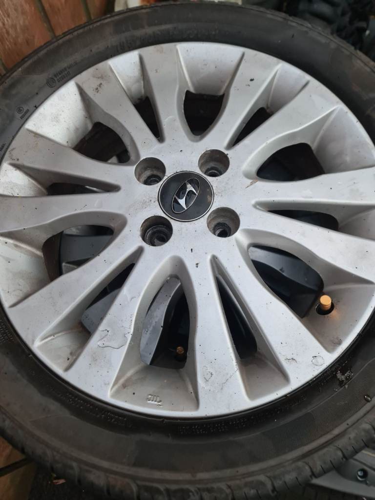 16in hyundai i20 sport alloys