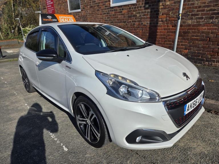Peugeot 208 1.2 PureTech GT LINE 