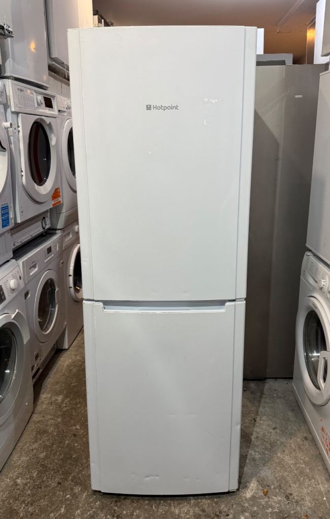 HOTPOINT RFFM1710P NICE FRIDGE FREEZER WITH WARRANTY  