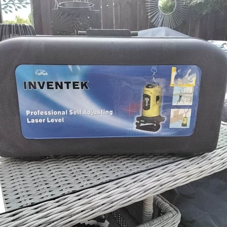 Invented self adjusting laser level