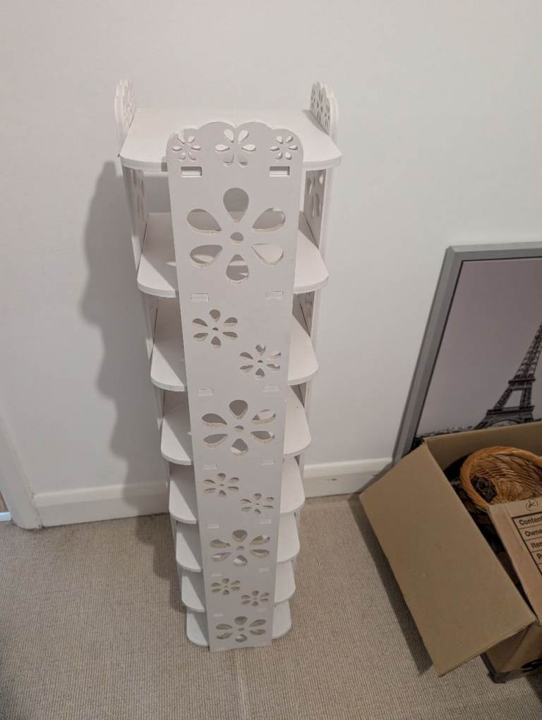 Small shoe organiser, shelving unit