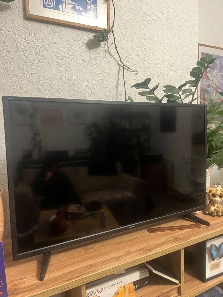 Sharp 40 inch smart TV