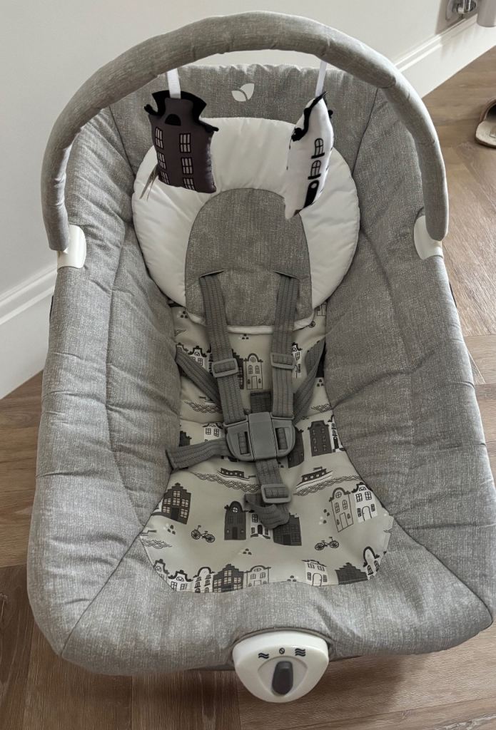 Joie wish baby bouncer- city design