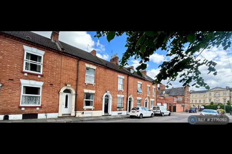 1 bedroom in Alexandra Road, Northamptonshire, NN1 (#2776093)