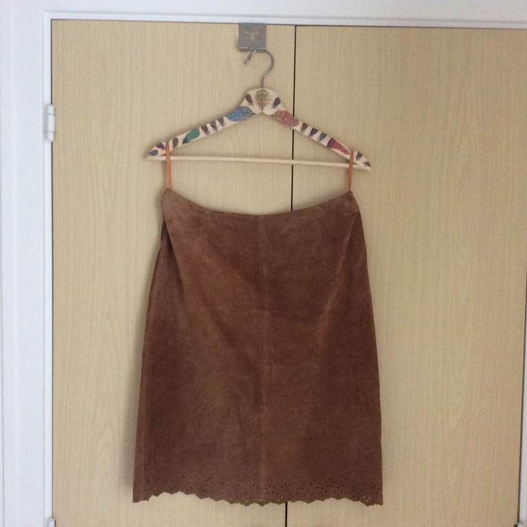 Vintage suede skirt David Conrad - straight cut knee length - size 12, VGC