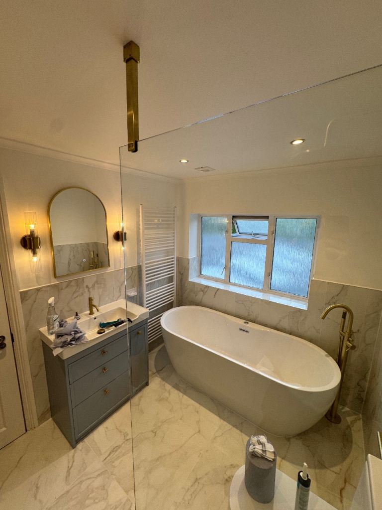 Experienced tiler available for all types of tiling work.