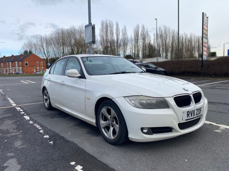 BMW, 3 SERIES, Saloon, 2011, Manual, 1995 (cc), 4 doors