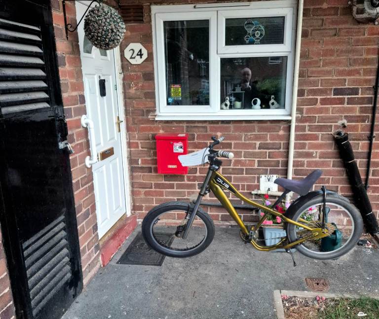 ONZA Kids Trials Bike – Gold, Good Condition