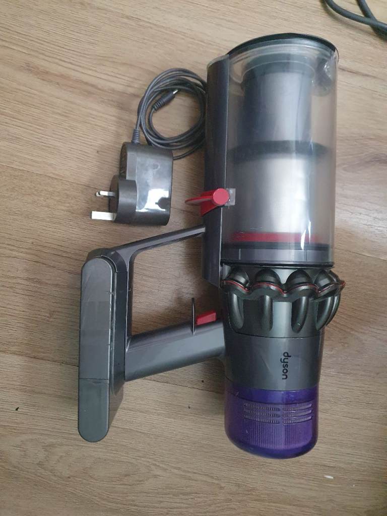 Dyson v11 cordless vacuum & charger 