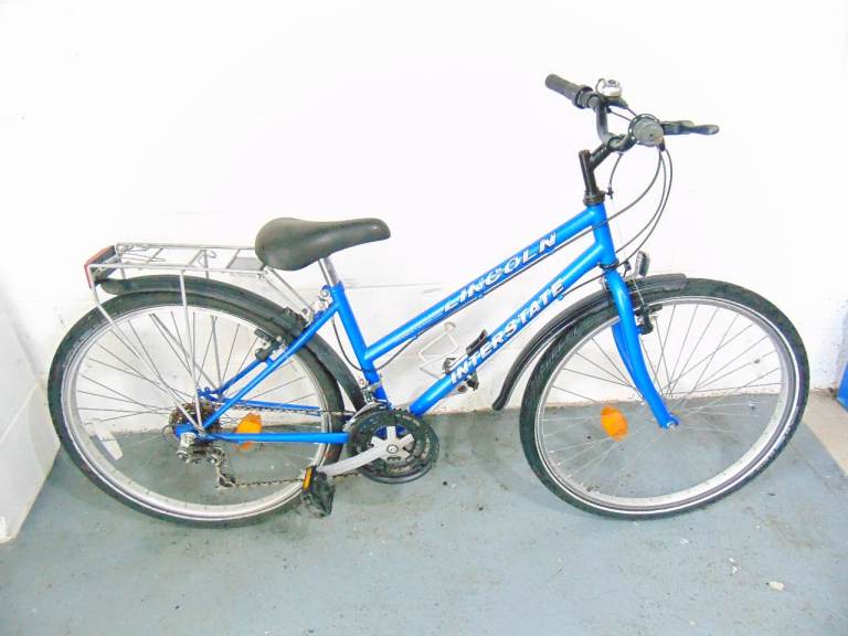Lincoln Interstate (15 inch frame) Mountain Bike (puncture proof tyres) (free local delivery)