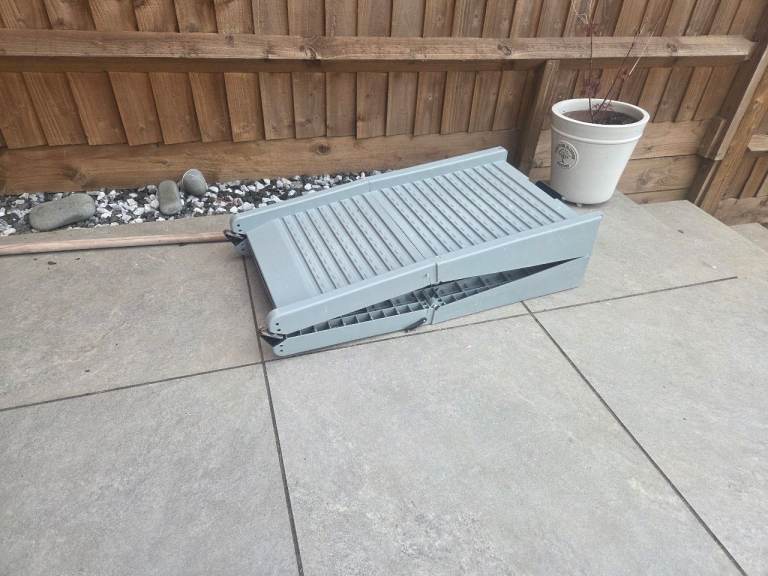Dog ramp 