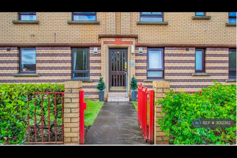 2 bedroom flat in Maclean Street, Glasgow, G51 (2 bed) (#3012382)