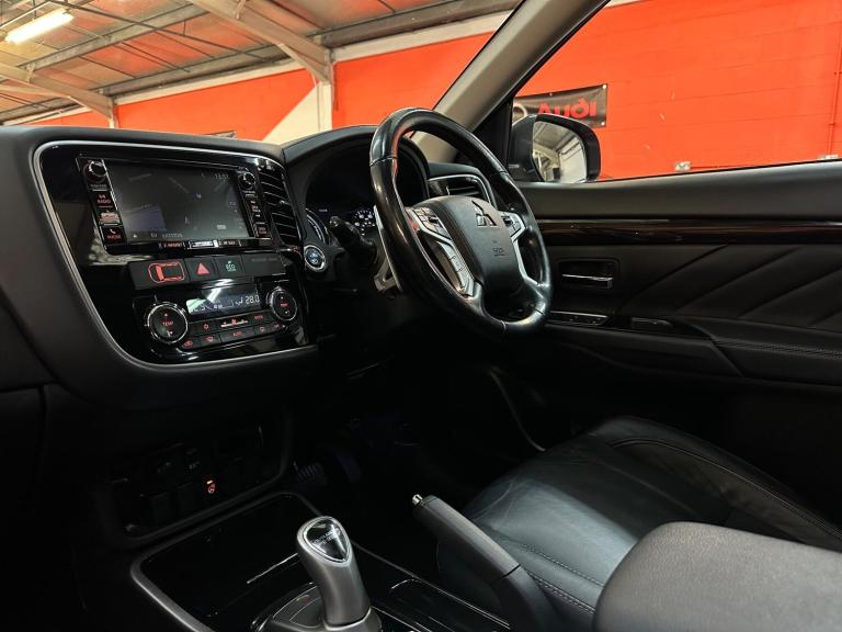 2016 Mitsubishi Outlander 2.0 PHEV GX4h 5dr Auto ESTATE PETROL/ELECTRIC Automatic