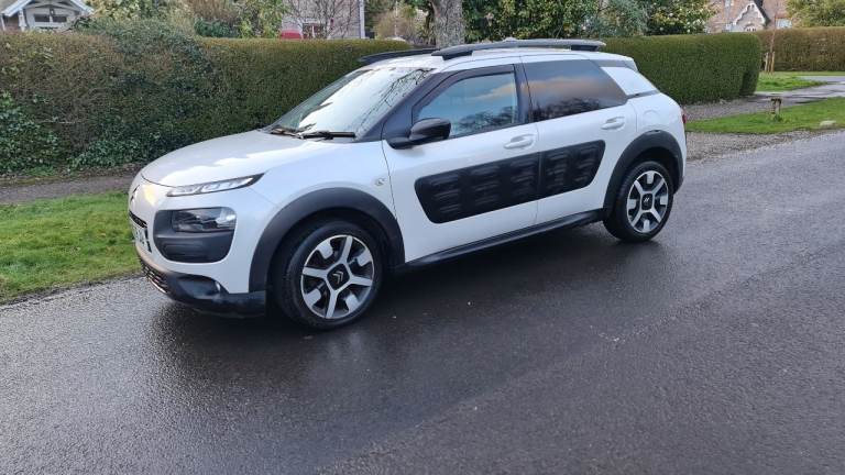 Citroen C4 Cactus Flair Diesel Auto, £20 road tax, 80+ mpg