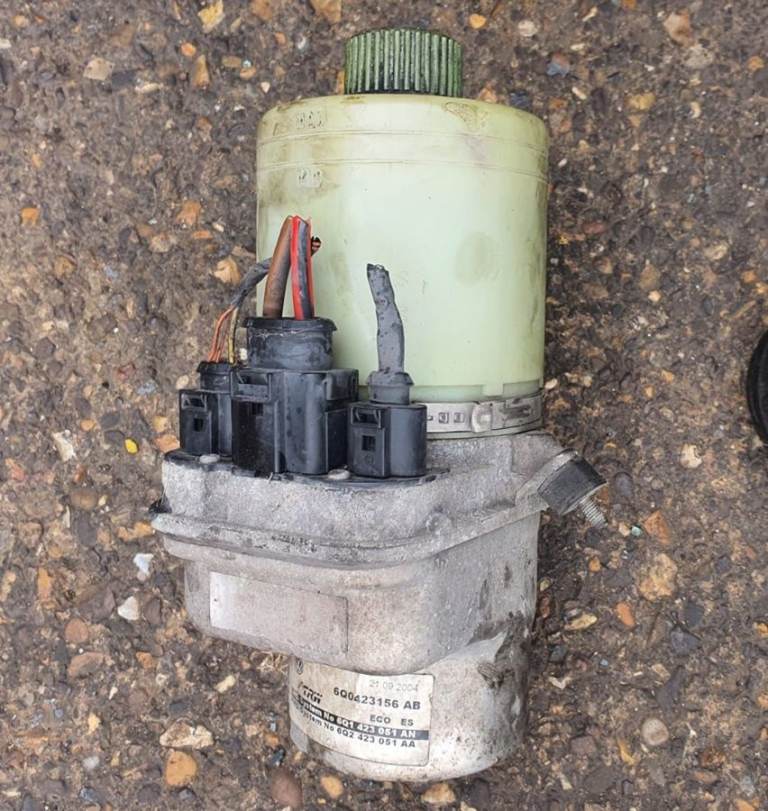 VW Polo Power Steering Pump 2004