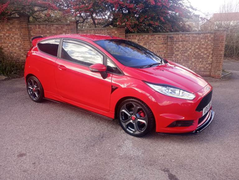 FIESTA ST 2 2016 ONLY 52000 MILES 