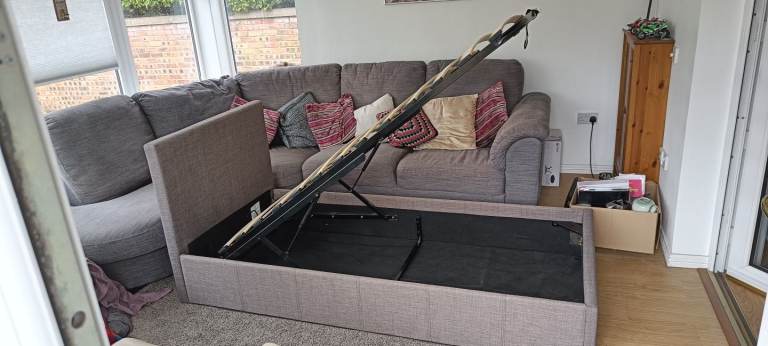 Brilea Ottoman Single bed storage 