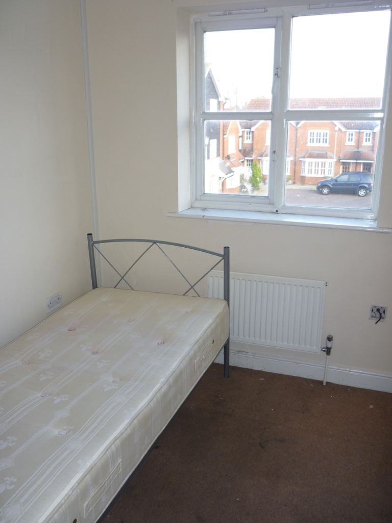 Single room in Ashford