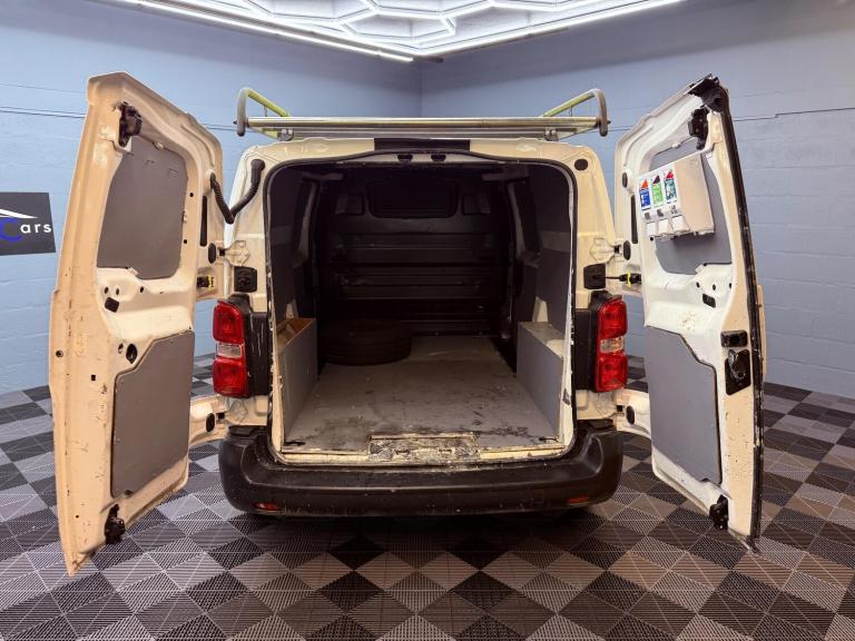 2019 Vauxhall Vivaro 1.5 Turbo D 2700 Edition L1 H1 Euro 6 (s/s) 5dr PANEL VAN Diesel Manual