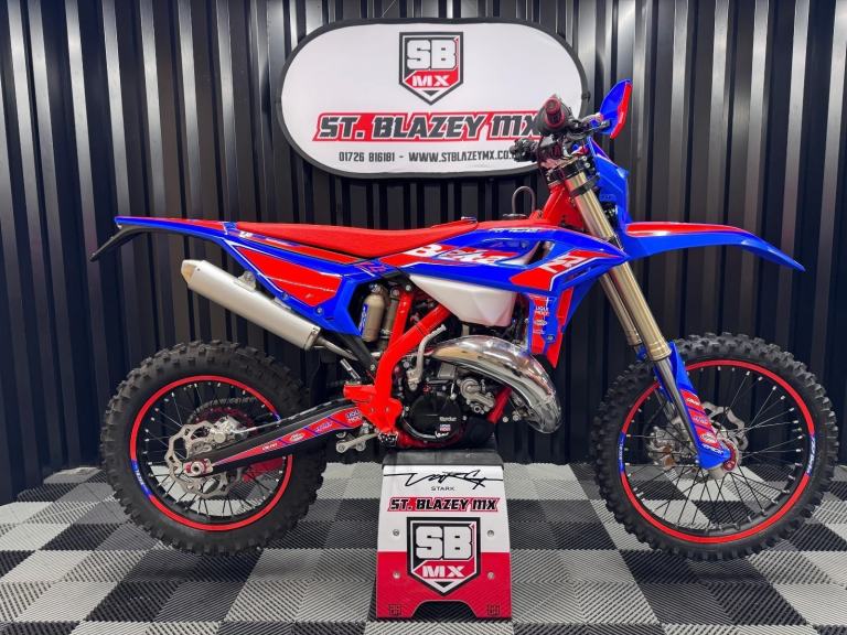 2026 BETA RR 125 RACE 2 STROKE ENDURO BIKE 