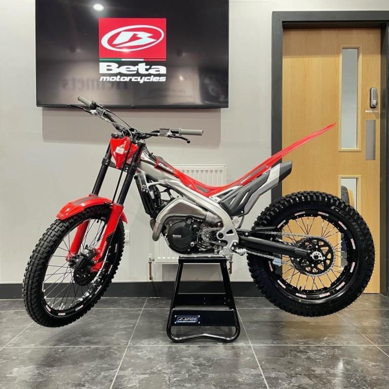 2026 BETA SINCRO 125/200/250/300cc PETROL TRIALS BIKE